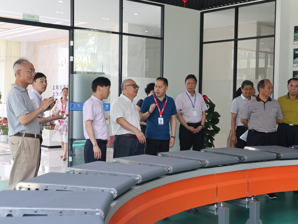 新聞 | 無錫市原政協(xié)領導、吳涇鎮(zhèn)黨委領導一行蒞臨寶開參觀考察