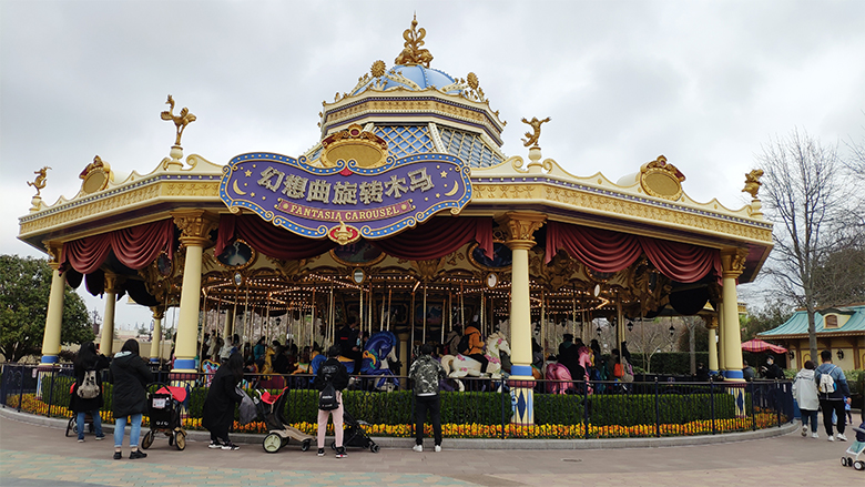 Happy Women’s Day | 歡度三八節(jié)，我們相約上海迪士尼樂園