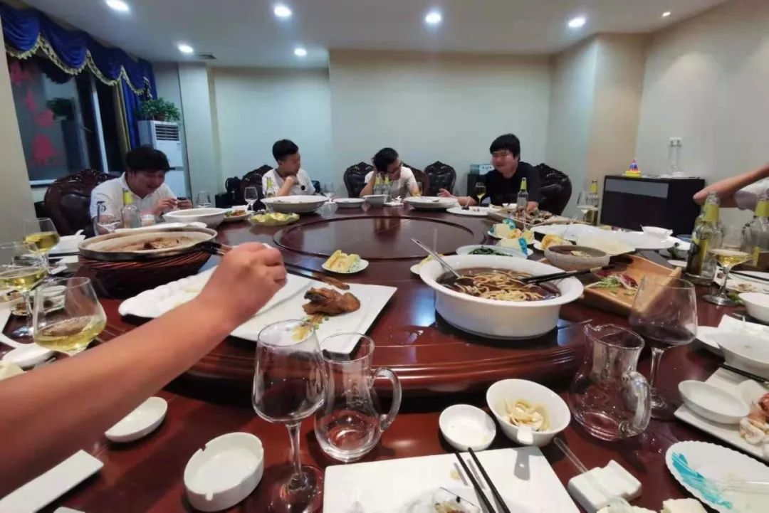 夏送清涼，集體慶生，慰問一線 | 致我們的一線伙伴：辛苦了！