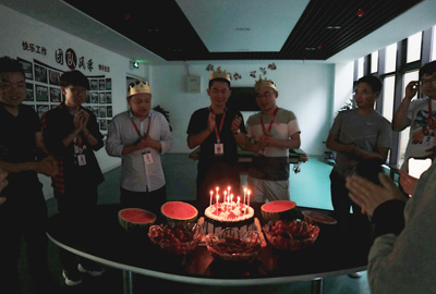 員工集體生日會(huì) | 繽紛五月，把美好的祝福送給你